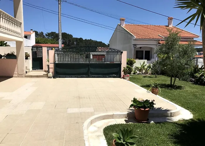 Дом отдыха Caroca House Назаре